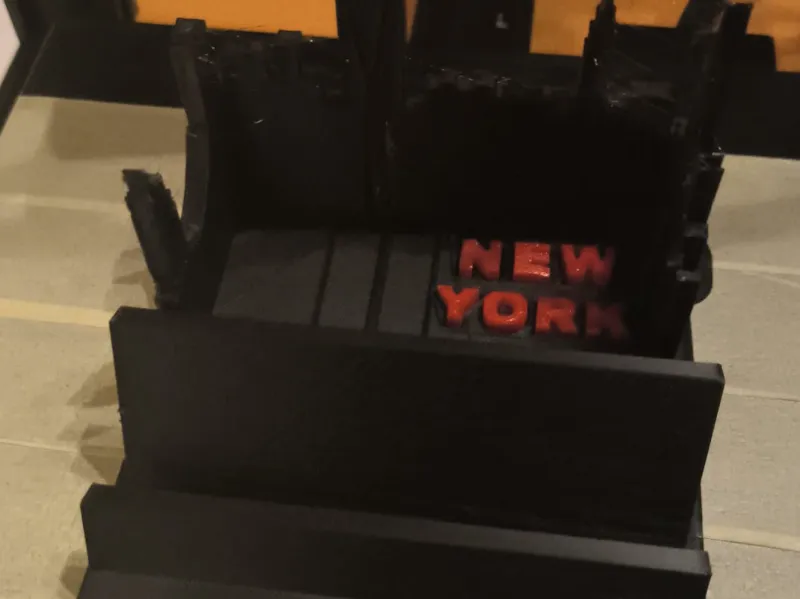 New York Phone Stand