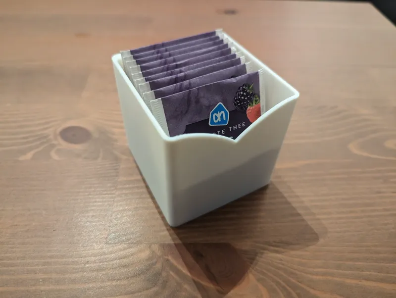 Magnetic Tea Holder