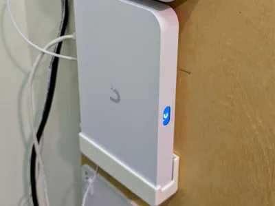 Unifi Cloud Gateway Fiber Vertical Wall Mount