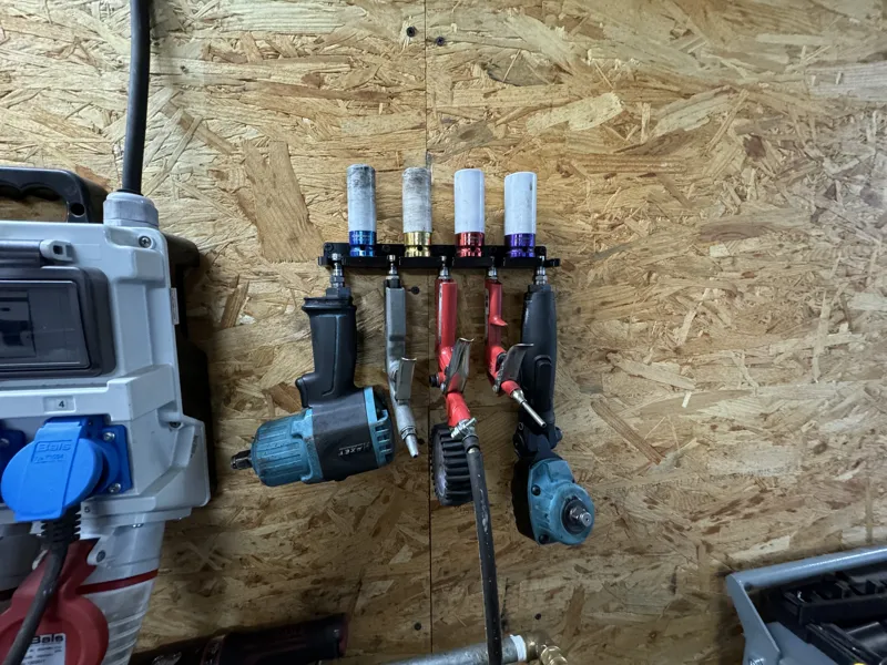 Socket- and Airtoolholder