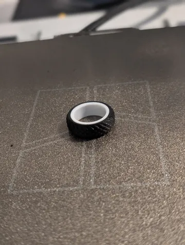 Objeto manipulable: Custom Parametric Fidget Ring Maker — vista de referencia 5
