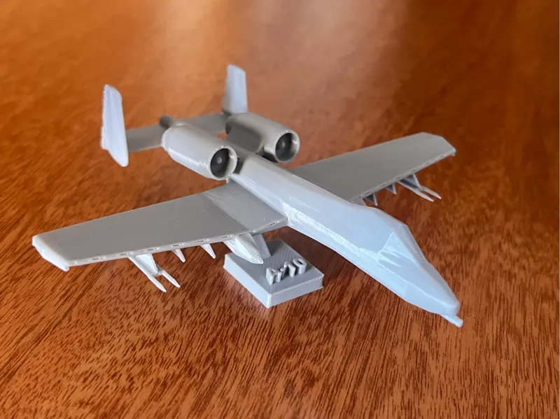 A-10 Warthog (Snap-Fit Model Kit)