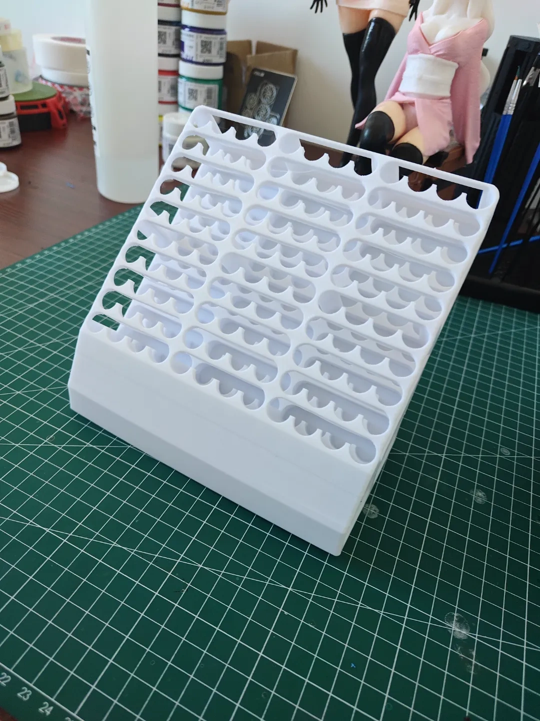 Miniatura 6 do modelo 3D 丙烯马克笔架