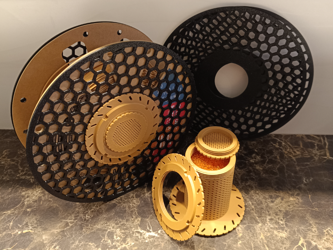 filament spool protection with silica container