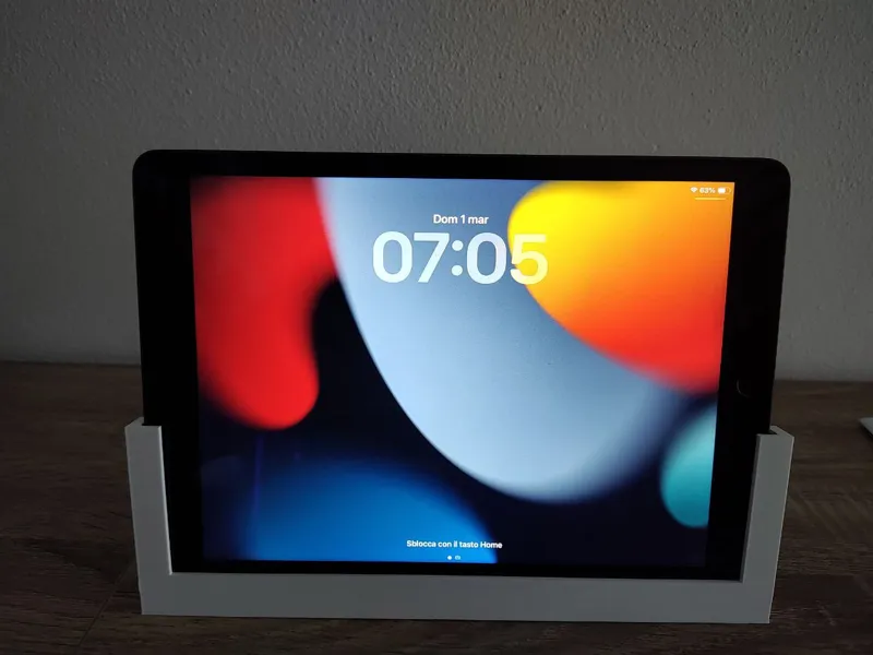 Supporto da tavolo per ipad 9