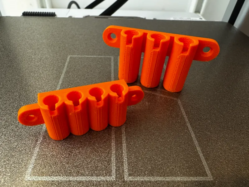 Parametric loop pin holder