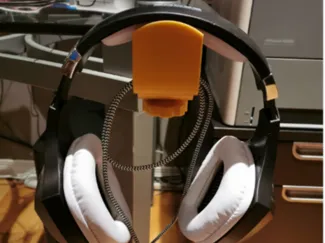 Headphones holder