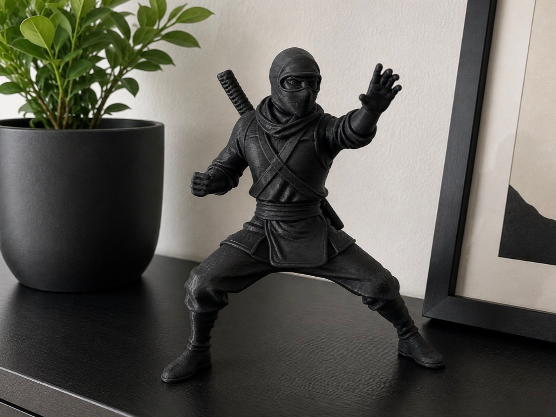 Shadow Ninja Figurine – Action Pose Desk Decor