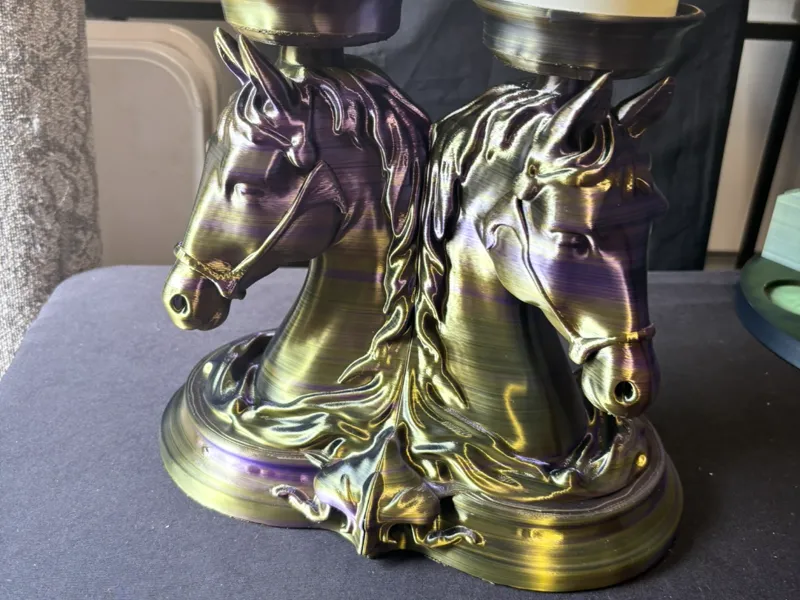 2 horse head candle holder