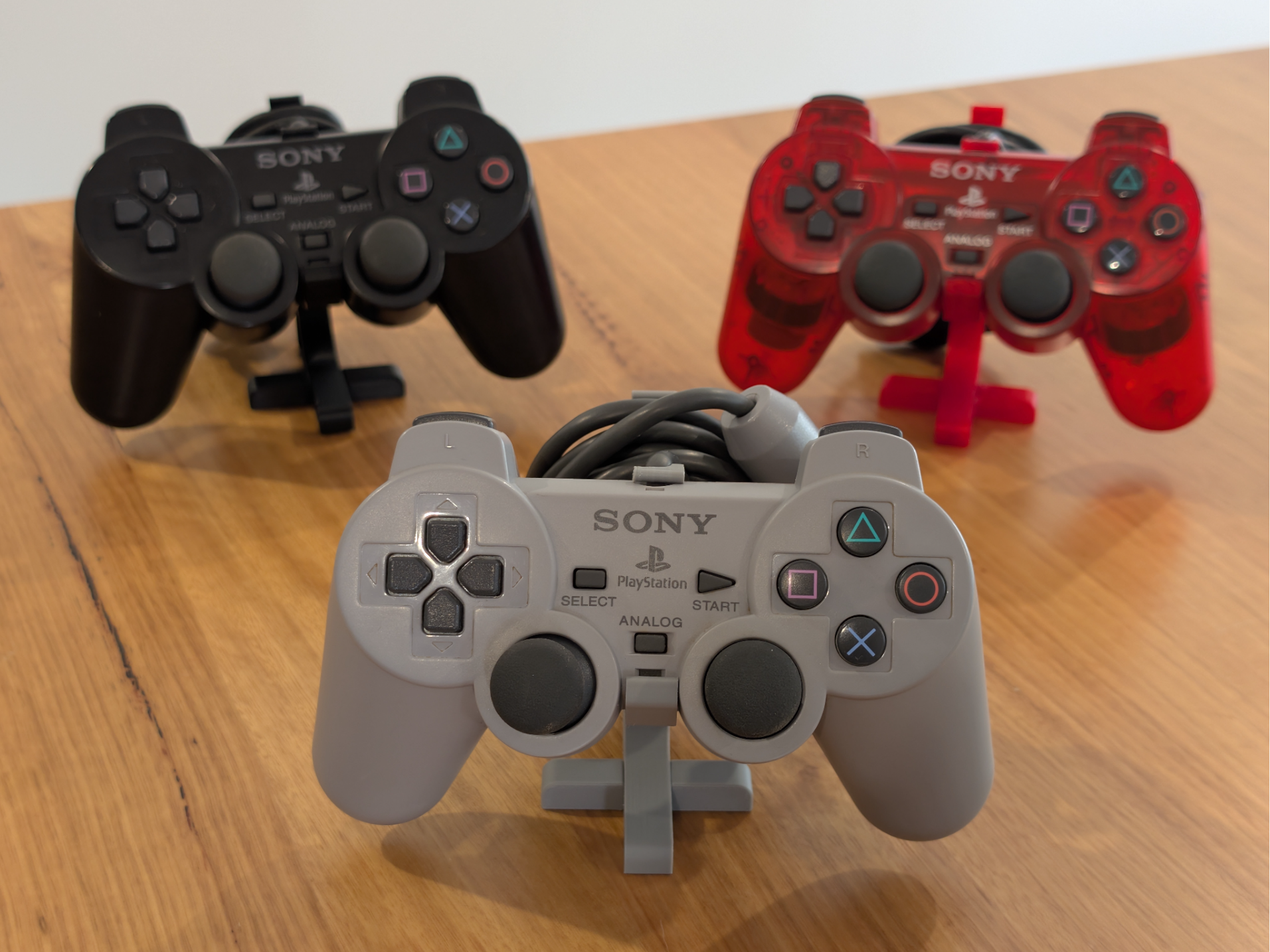 PlayStation Dual Shock 1 and 2 Controller Display