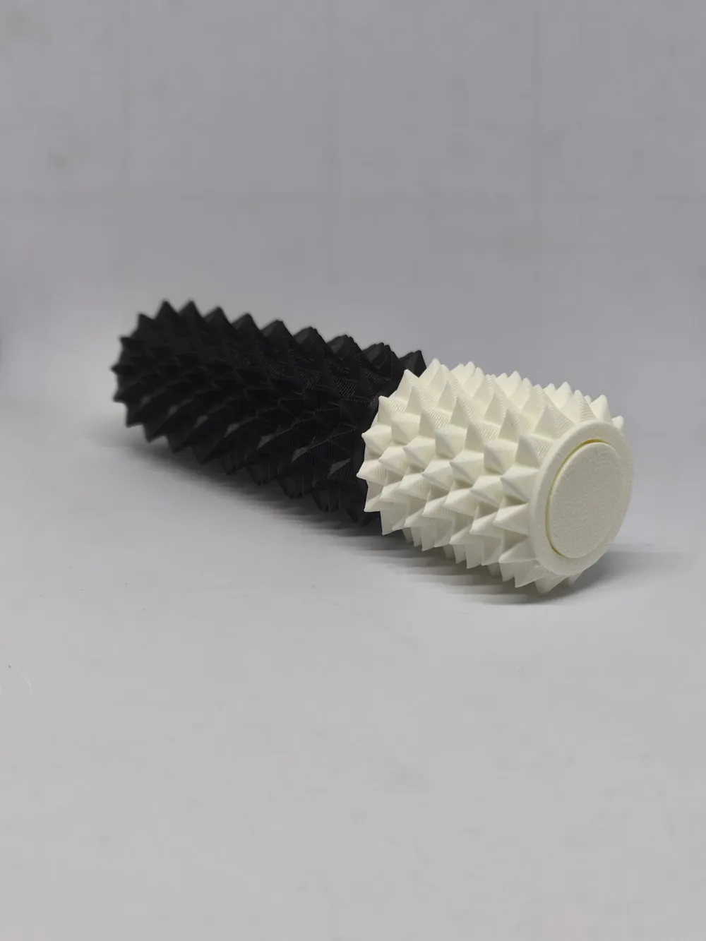 Intense Spiky Barrel Fidget - Free 3D Print Model - MakerWorld