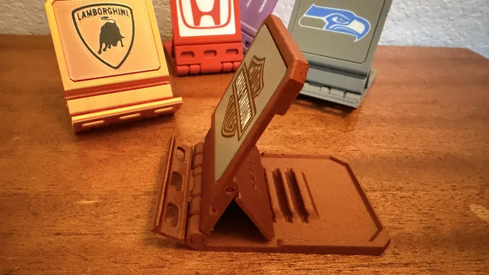 Phone Stand with Customizable Labels - Free 3D Print Model - MakerWorld