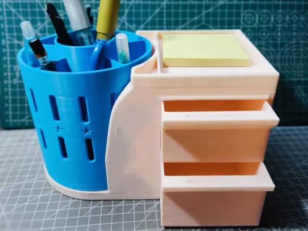 rotatable pen container _V3