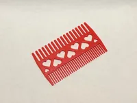 Comb - Hearts Pattern