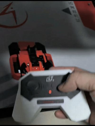弹射型格斗机器人“龙魔”300克版，TYPC充电口，2s三元锂电池，铝中壳舵机，铼赛行走电机