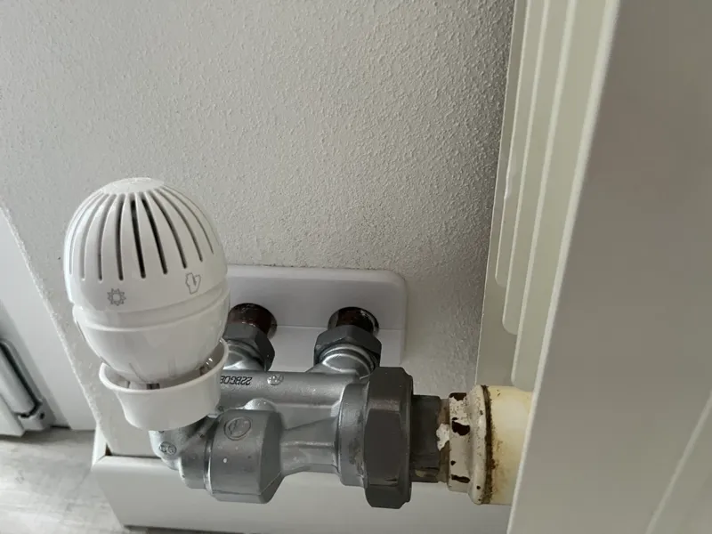 Radiator Pipe cover - Copri-tubi per caloriferi