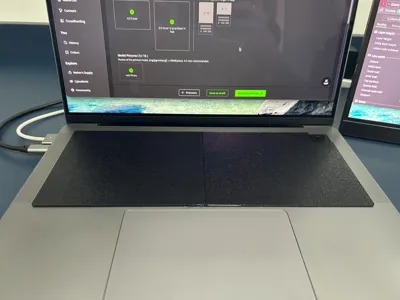 MacBook Pro 14/16" Keyboard Cover - Close-friendly