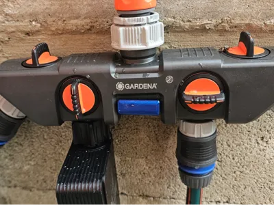 Gardena 1 to 4 Holder