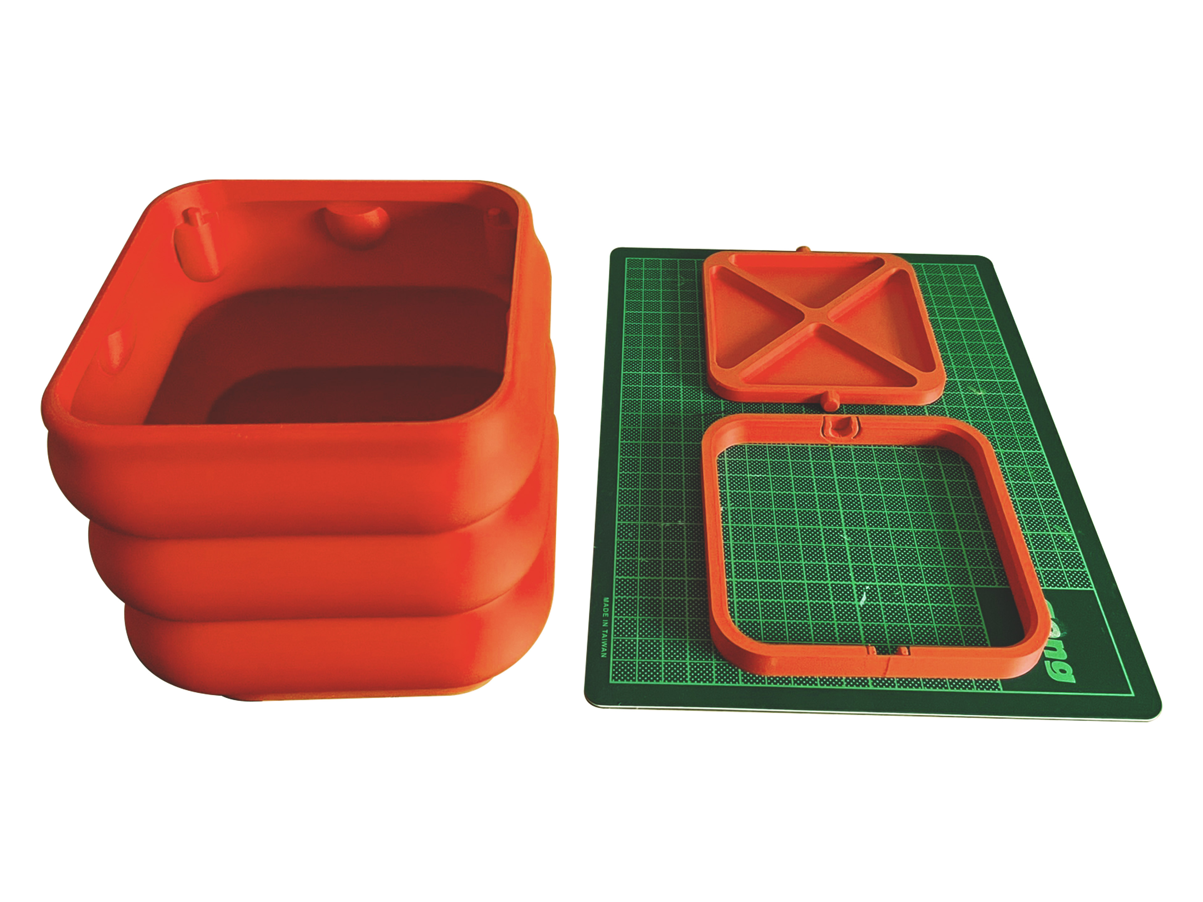 Miniatura 2 do modelo 3D Bumpy Trash Can