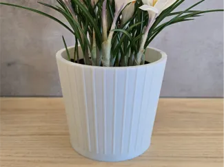Flower pot / bucket