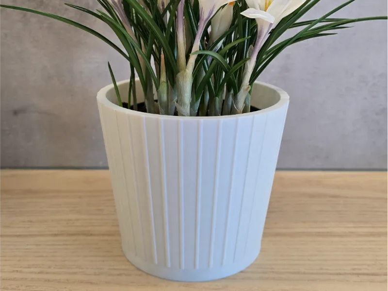 Flower pot / bucket