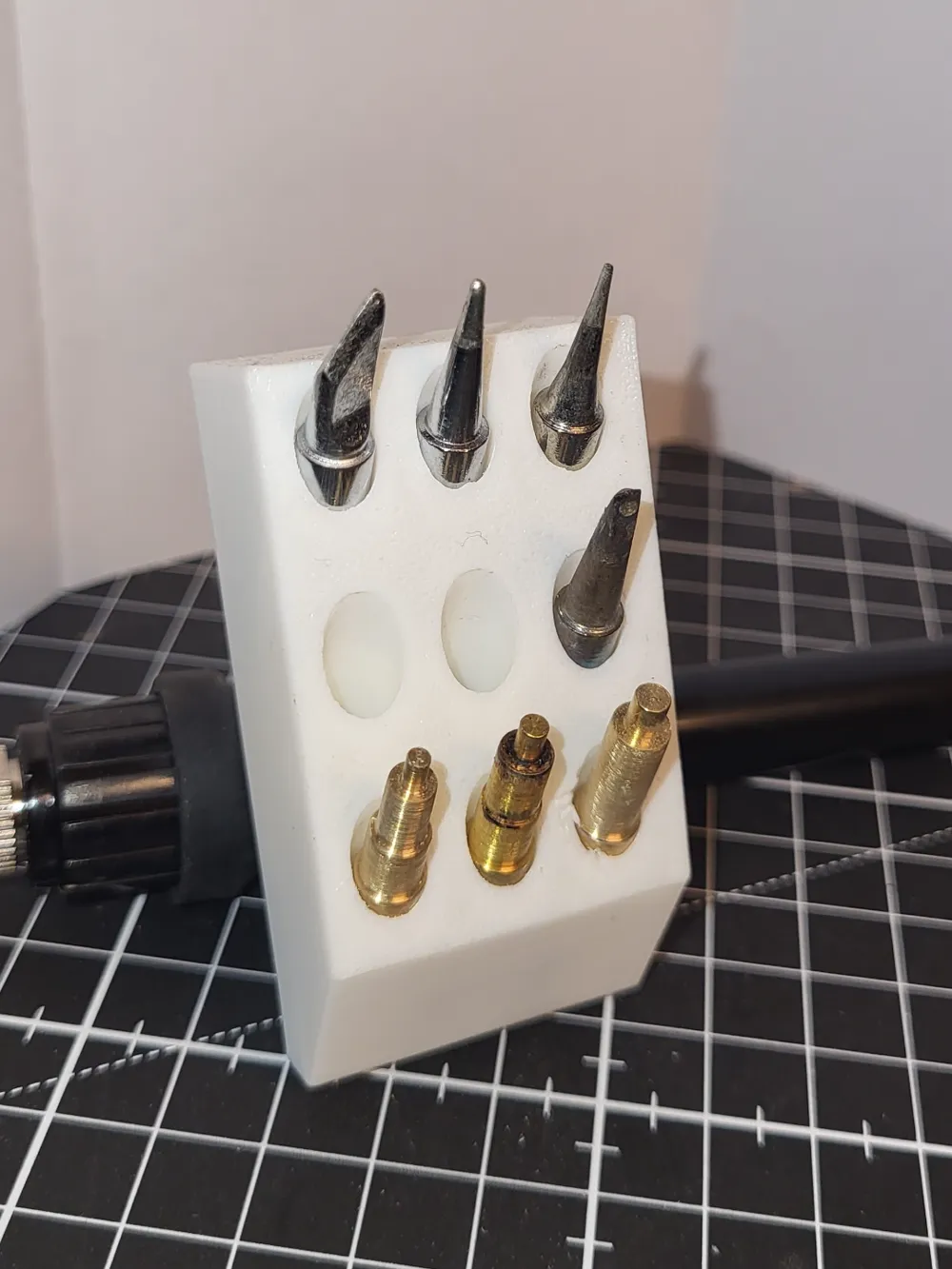 Soldering tip holder for Ikea Pegboard by Rhovandir MakerWorld
