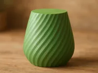 Vase spirale au design moderne — photo 1
