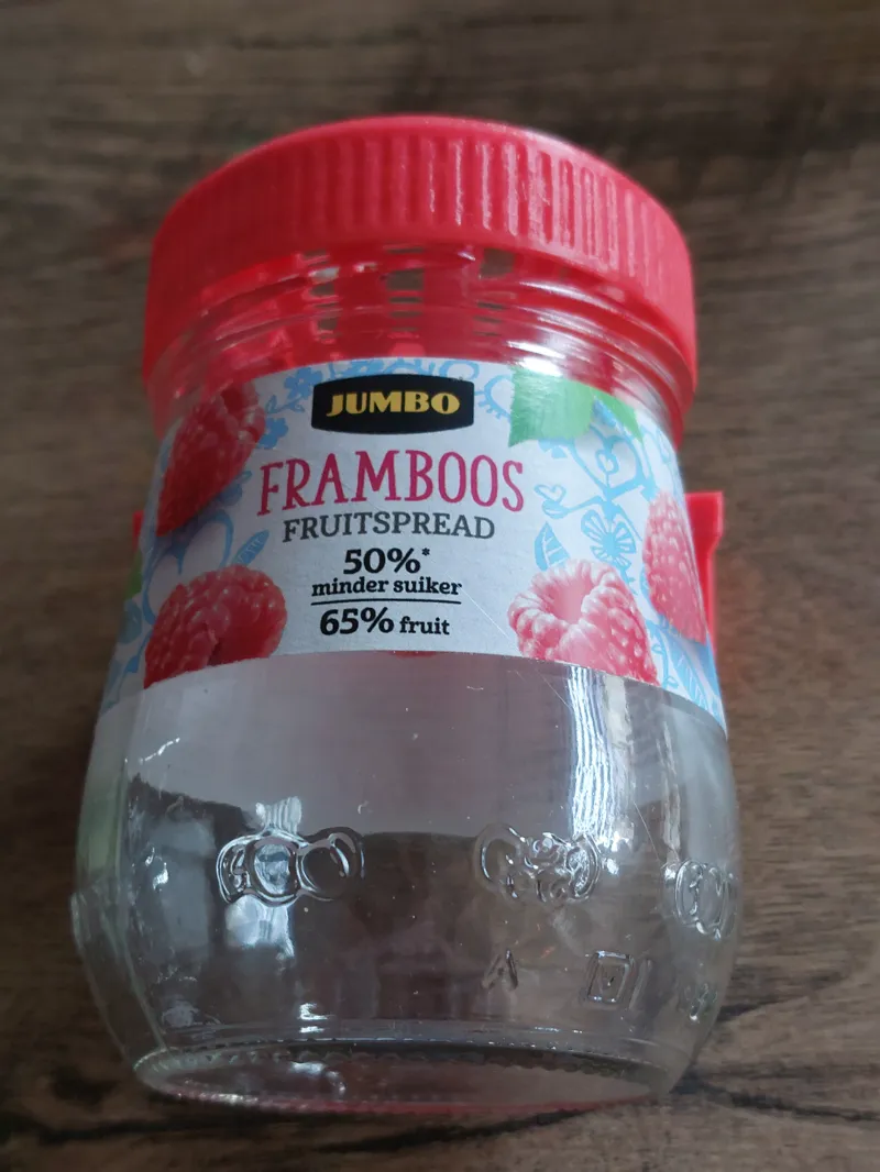 Hornet Hornet trap with jam jar and standard from Dutch supermarket