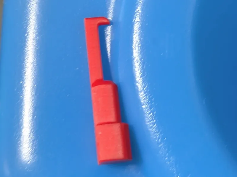 Water jug airhole plug
