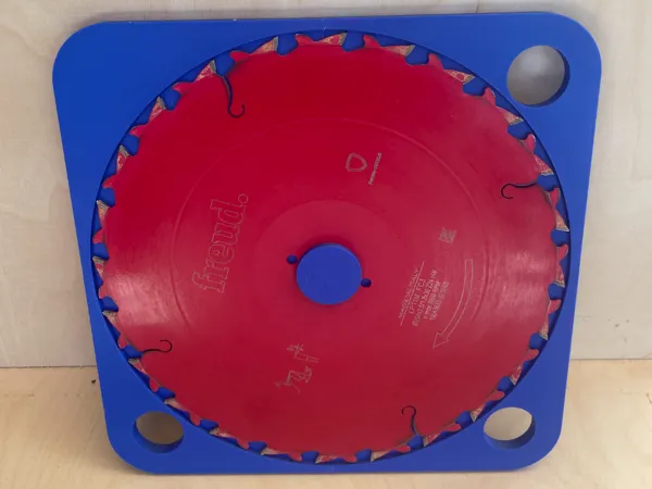 https://makerworld.bblmw.com/makerworld/model/US9aad12779cbd68/design/2025-08-08_a7112797d24b08.jpg