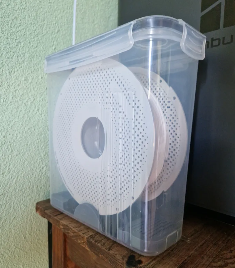 Cereal box spool roller 
