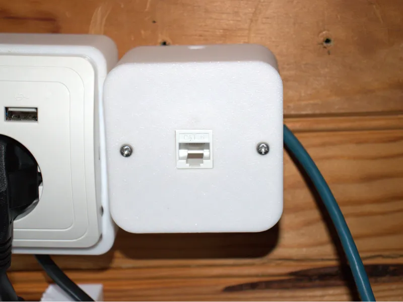 Ethernet wall socket rj45