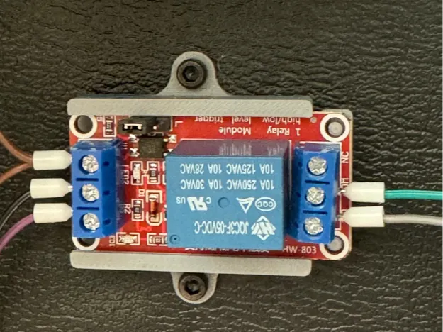 Relay holder