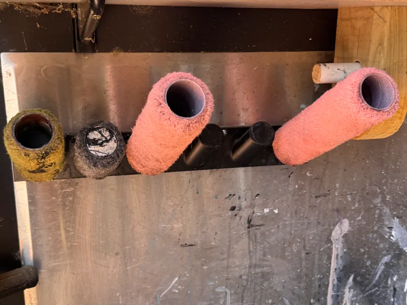 Expandable Paint Roller Dryer Wall Mounted