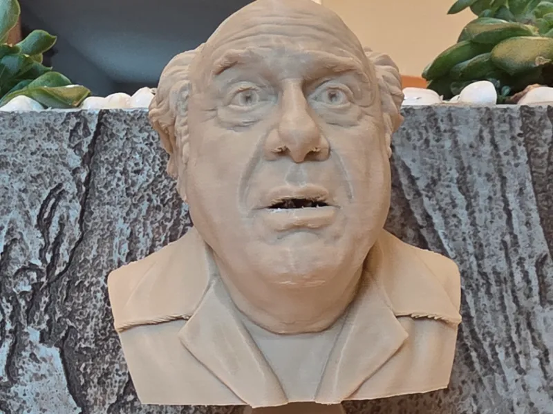 Danny Devito Frank Reynolds It's Always Sunny Bust