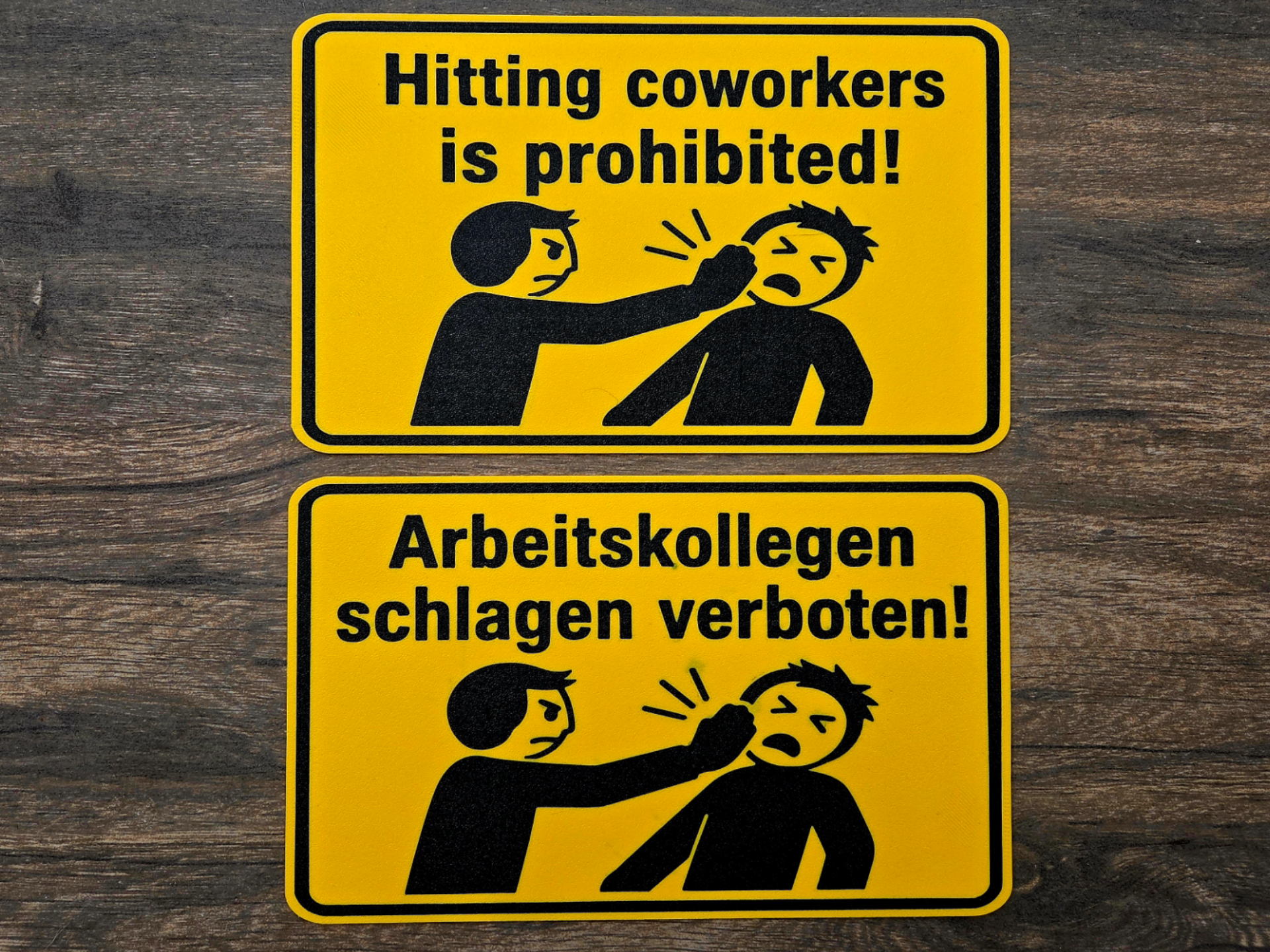 Arbeitskollegen schlagen verboten