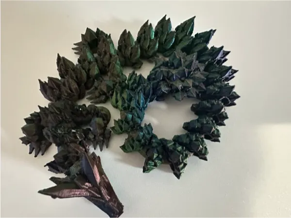 Dragon de cristal articulé