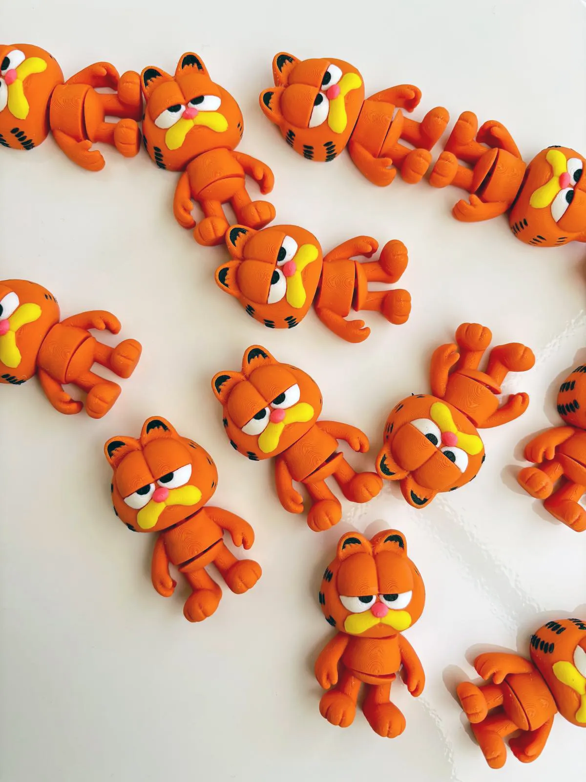Garfield Mini Flexi – Articulated Cartoon Keychain view 3