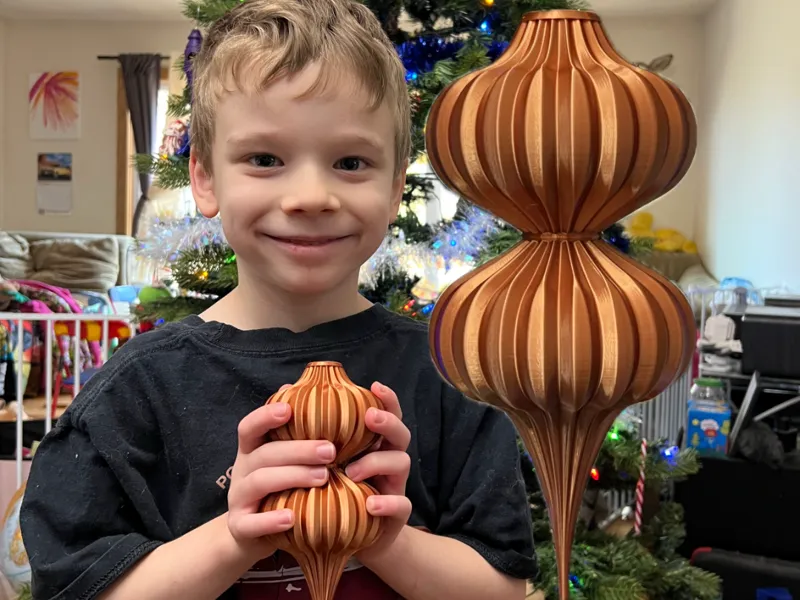 Deans 1940s Inspired Retro Tree Ornament