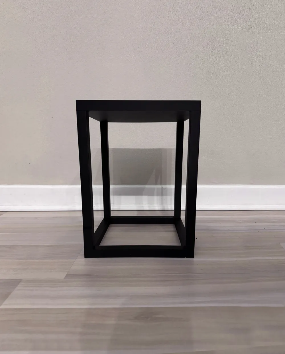 Modern Parametric Plant Table - Free 3D Print Model - MakerWorld