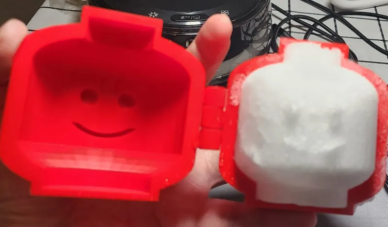 Snowball - Brick minifigure head 