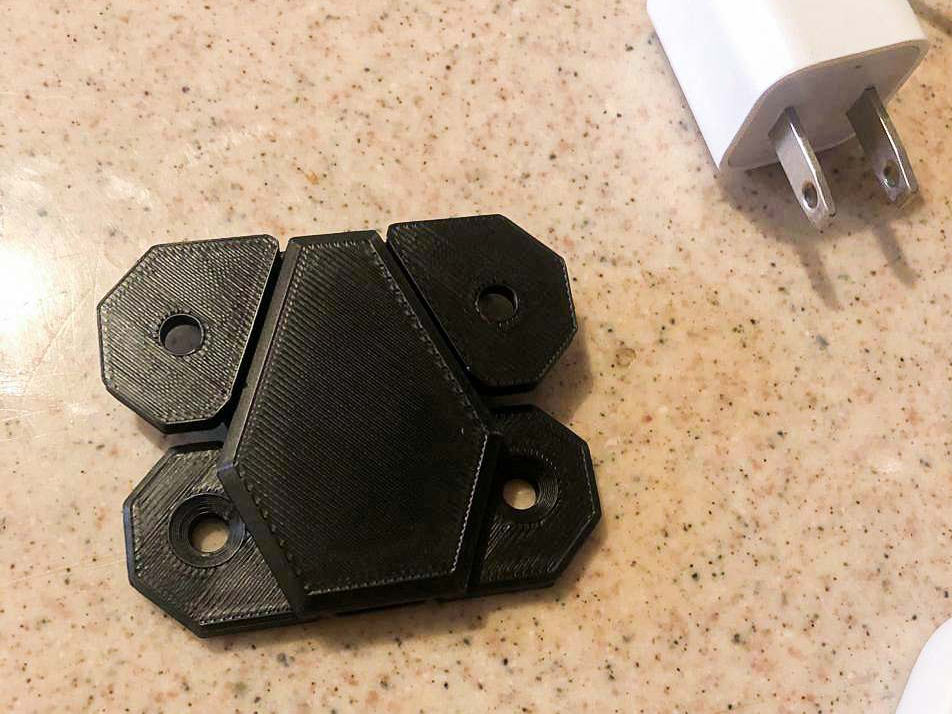 Versatile Interlocking Picture Frame Wall Mount 
