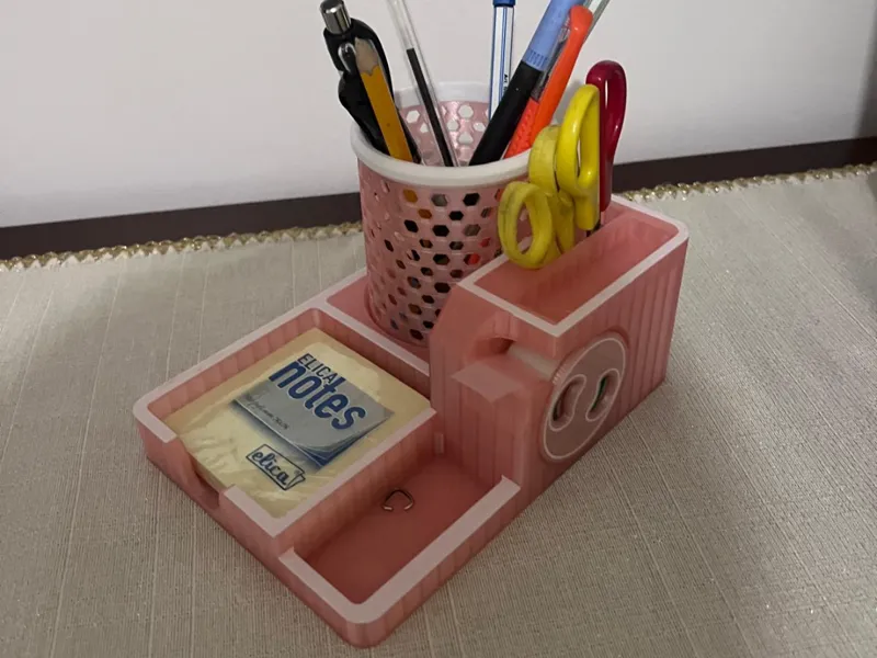 Desk organizer