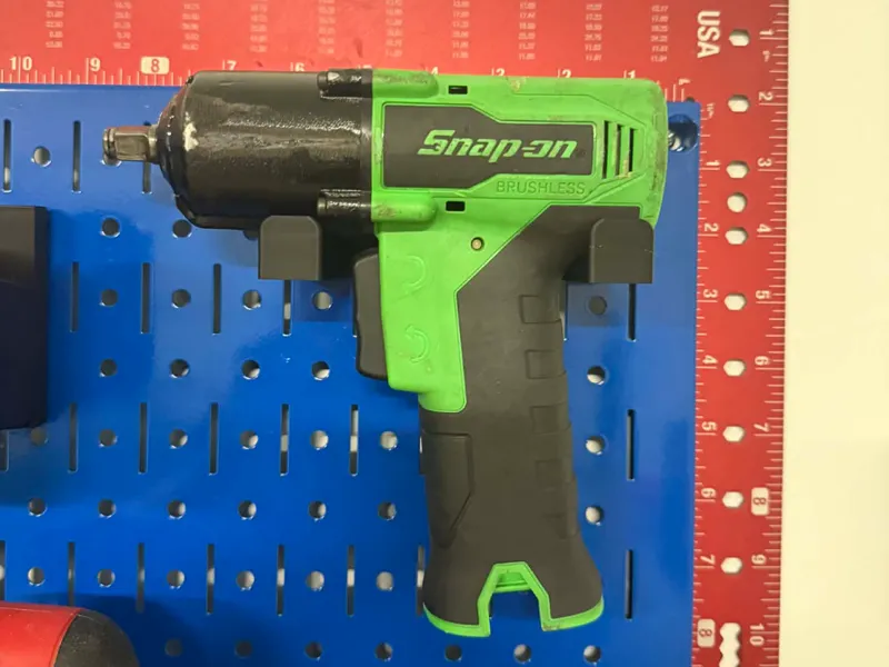 Snap On 3/8in Impact Pegboard Mount