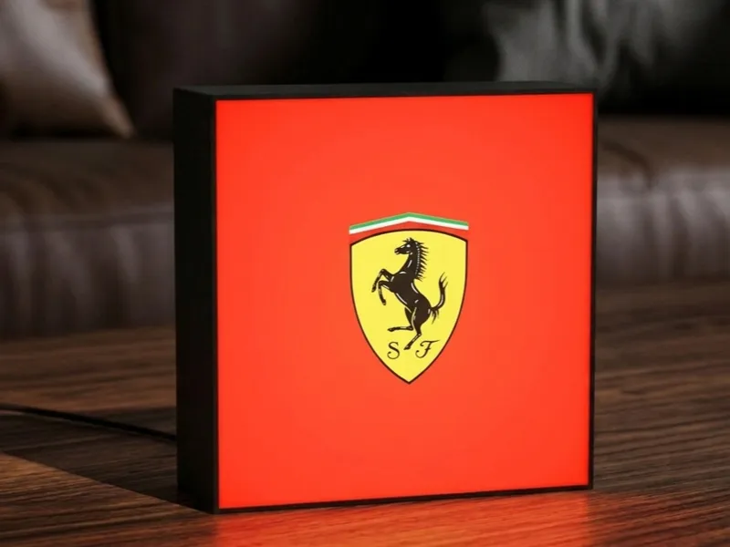 Lampada con logo Ferrari Style