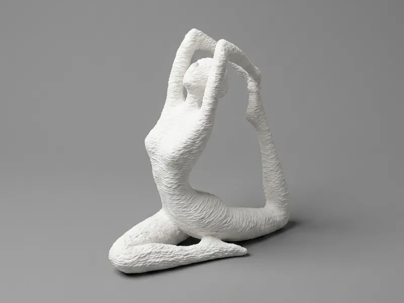 Faceless Sculpture Yoga