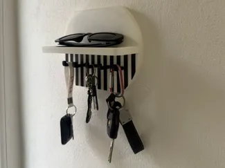 Key wall holder/hanger