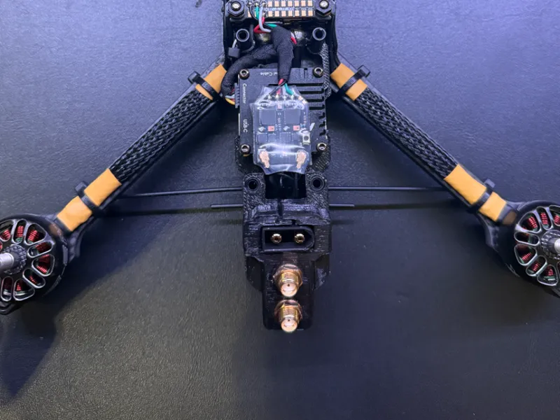 Speedybee Mario 5 2x SMA mounts and VTX