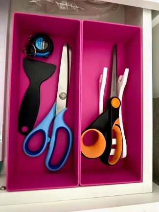 Shallow organiser tray