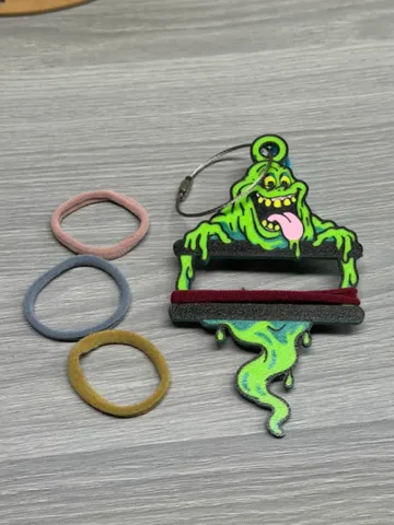 Accesorio para sujetar ligas de cabello: Slimer Ghostbusters Hair Tie Holder Keychain — vista de referencia 2